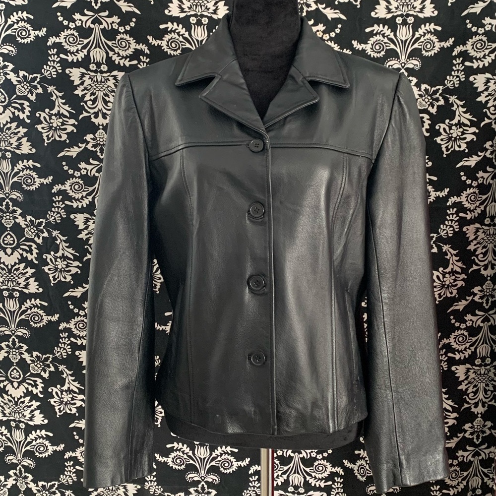 🦇 Vintage 90’s Leather Jacket 🦇